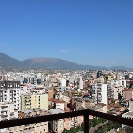 公寓 Skyline 14 In Tirana's Center