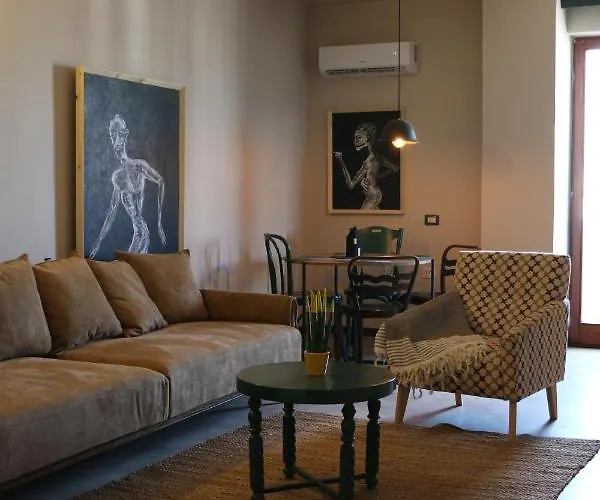 Skyline 14 In Tirana's Center * 地拉那