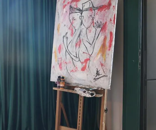 公寓 Skyline 14 In Tirana's Center *