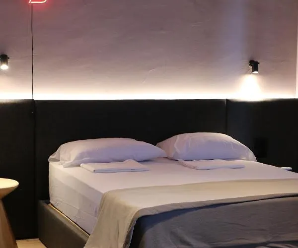 Skyline 14 In Tirana's Center Apartmán